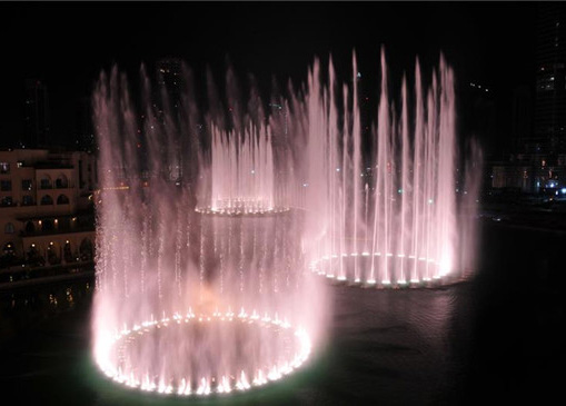 圆形音乐喷泉